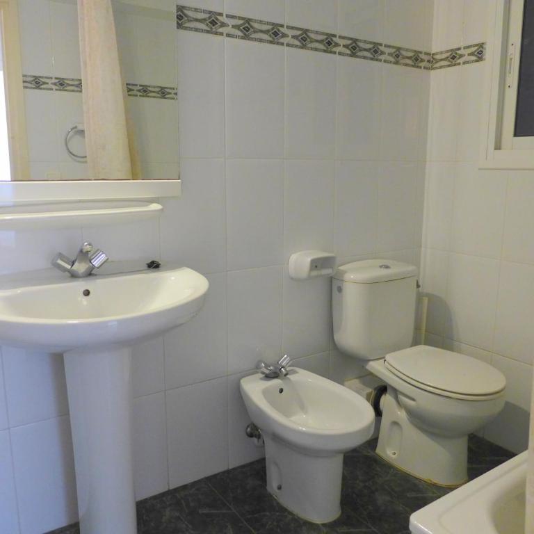 CYE 5 Rentalmar - Two-Bedroom Apartment with Balcony - 7
