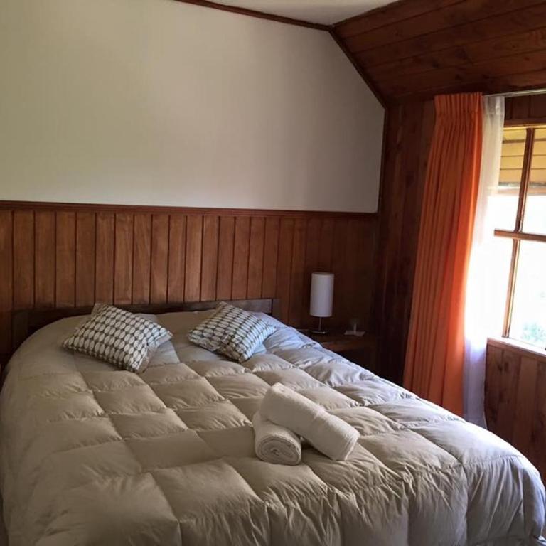 Hostería Bilbao - Habitación con cama grande - 7
