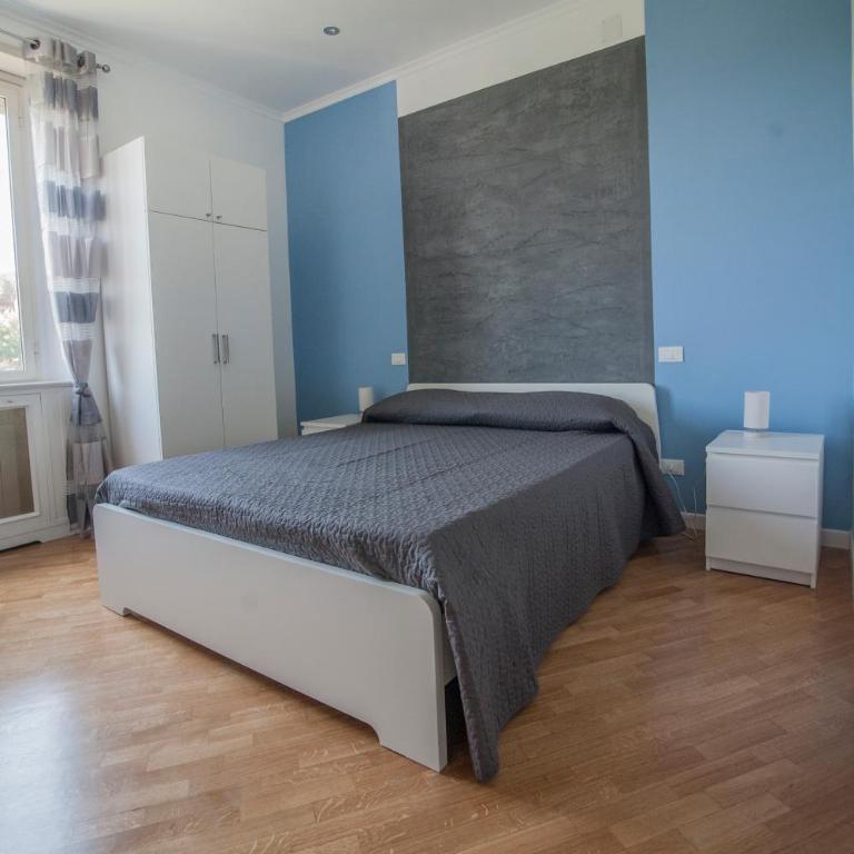 Guest House Vignola - Chambre Double avec Salle de Bains Privative - 11