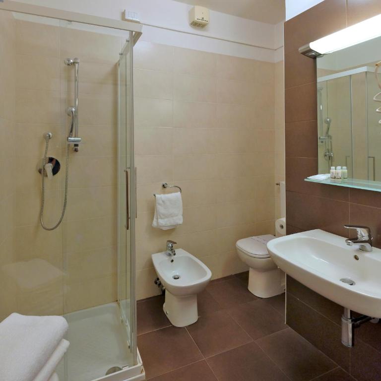 Hotel Gelmini - Camera Tripla - 2