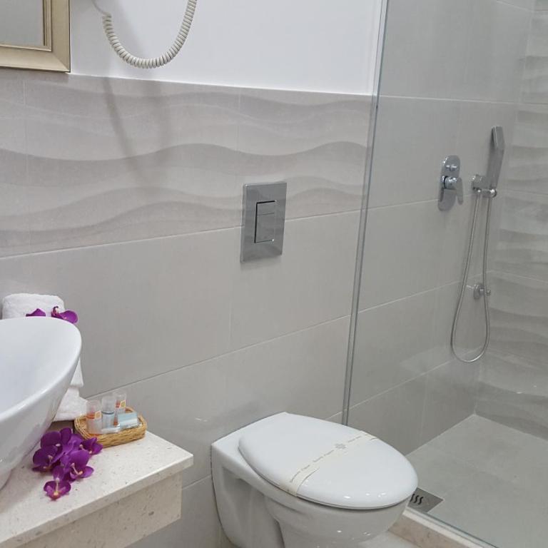 Guesthouse Laterna - Deluxe Double Room - 2