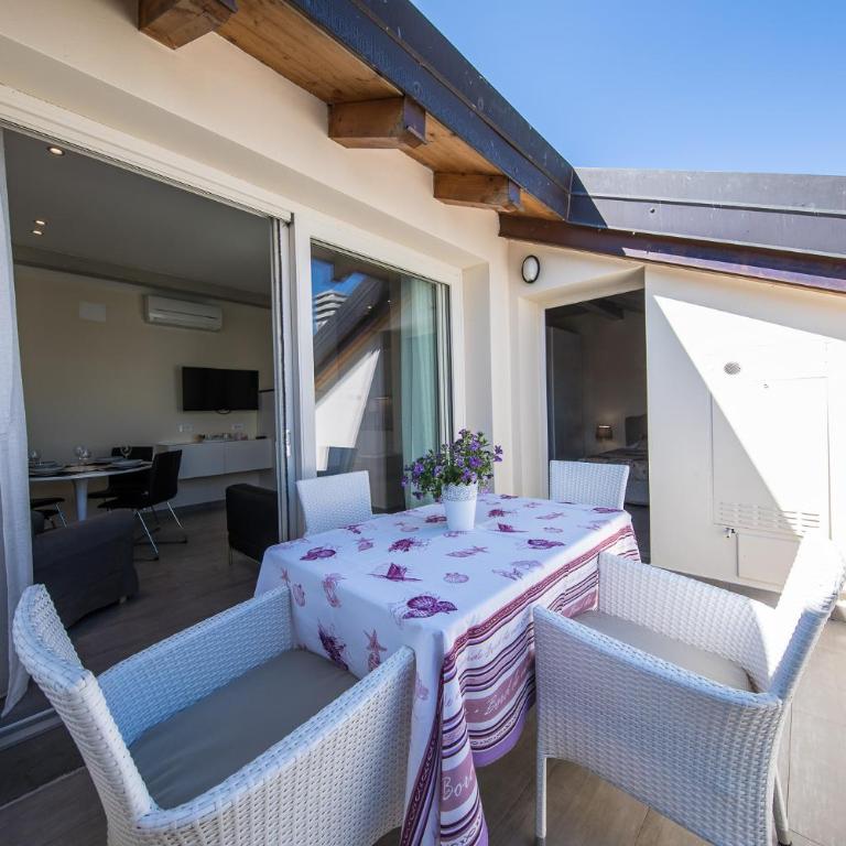 Monica Appartamenti - Appartamento Superior con 2 Camere da Letto e Terrazza - 3