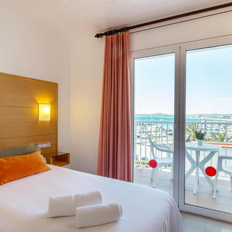 Hotel & Diving Les Illes - Double or Twin Room with Sea View - 3