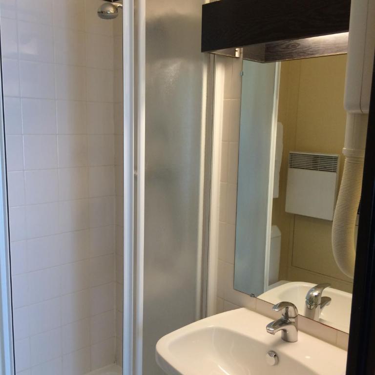 Hotel Elysée - Chambre Simple Économique - 3