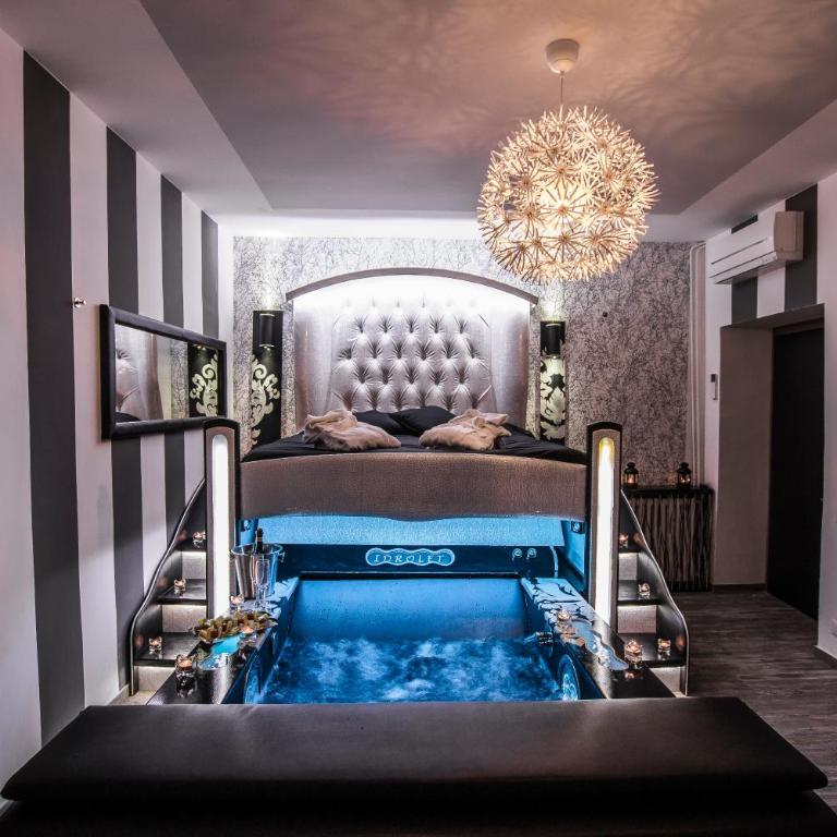 Roma d'Amore - Suite Deluxe con Vasca Idromassaggio - 5