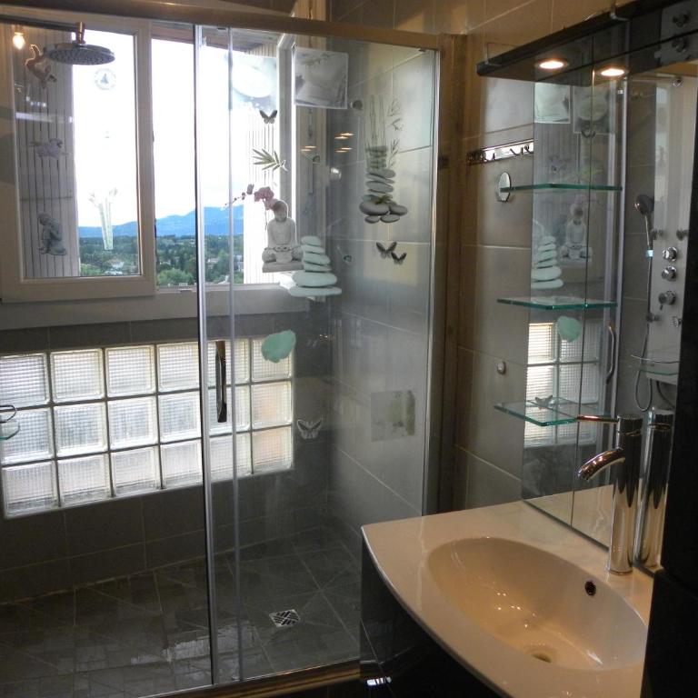 Ogooué appartement entier Lumineux 94m2 - Appartement 2 Chambres avec Vue sur la Montagne - 21