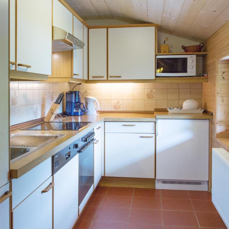 Haus Dachstein - Three-Bedroom Apartment - 3