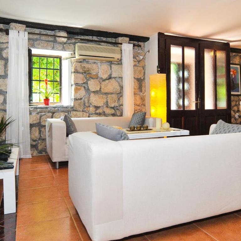 Holiday Home Maris - Three-Bedroom House - 11