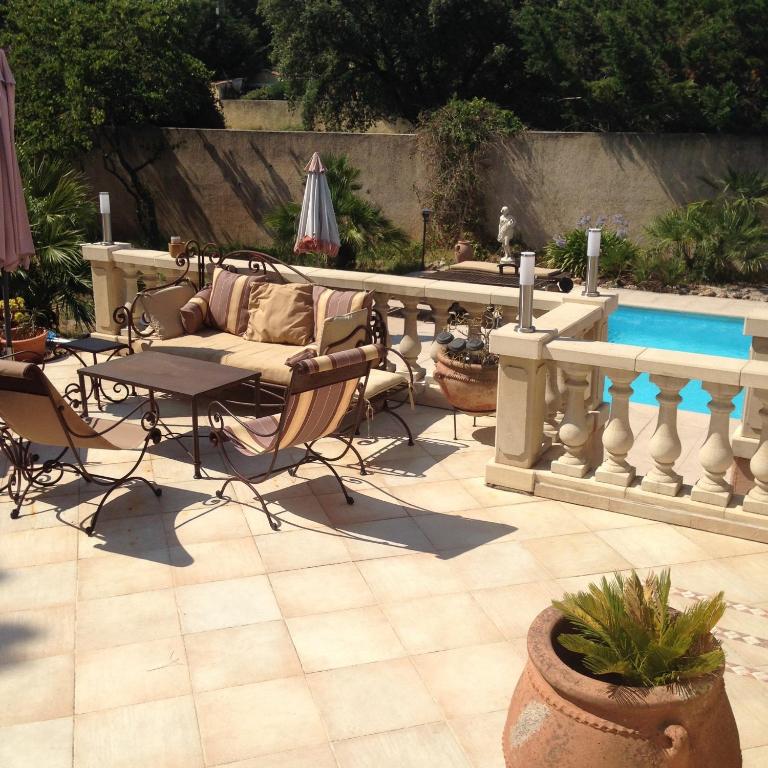 Villa ensoleillée à Sainte-Maxime avec piscine privée - Three-Bedroom Villa - 11