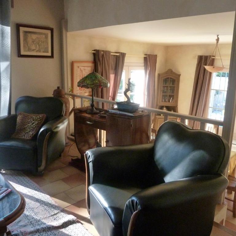 Villa ensoleillée à Sainte-Maxime avec piscine privée - Three-Bedroom Villa - 7