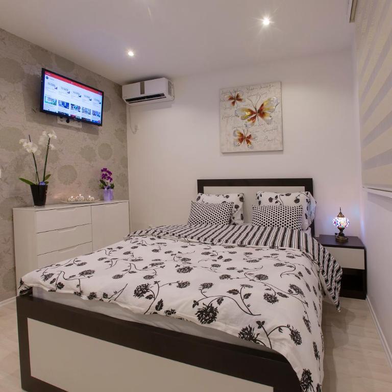 Apartments Aida - One-Bedroom Apartment - 12