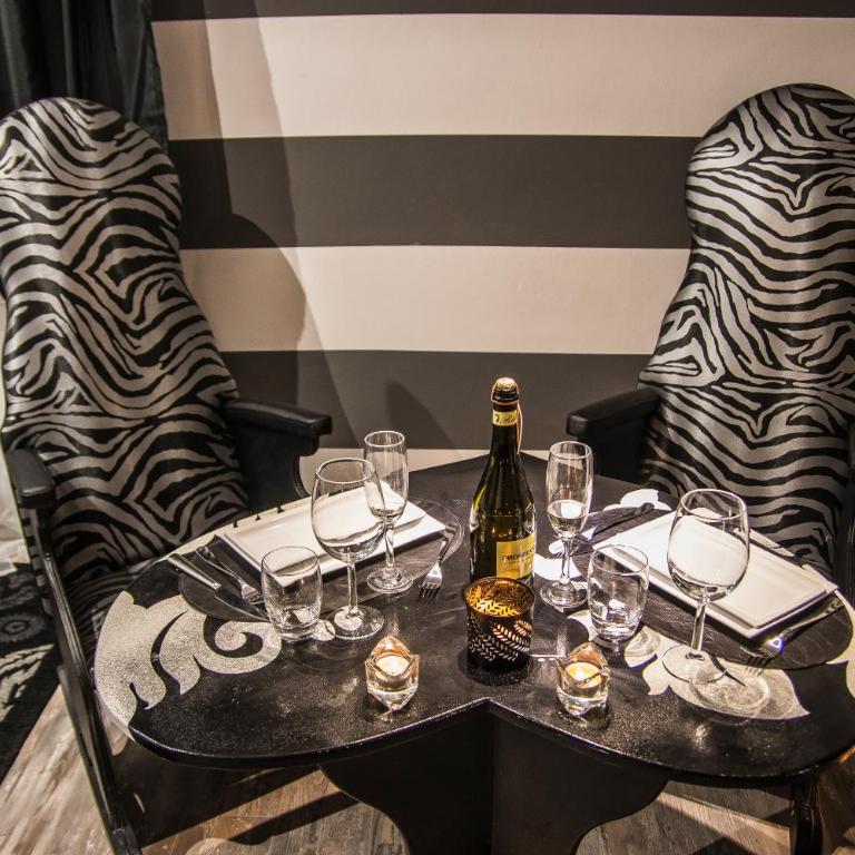 Roma d'Amore - Suite Deluxe con Vasca Idromassaggio - 9