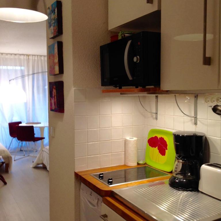 BRIGITTE Studio centre Saint Tropez parking piscine wifi vue mer - Studio-Apartment mit Meerblick - 26