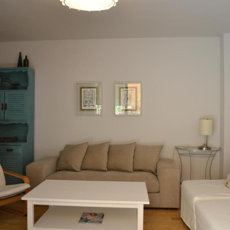 Apartamentos Suites&Homes - Apartamento de 1 dormitorio con patio - calle Arcediano, 6 - 2