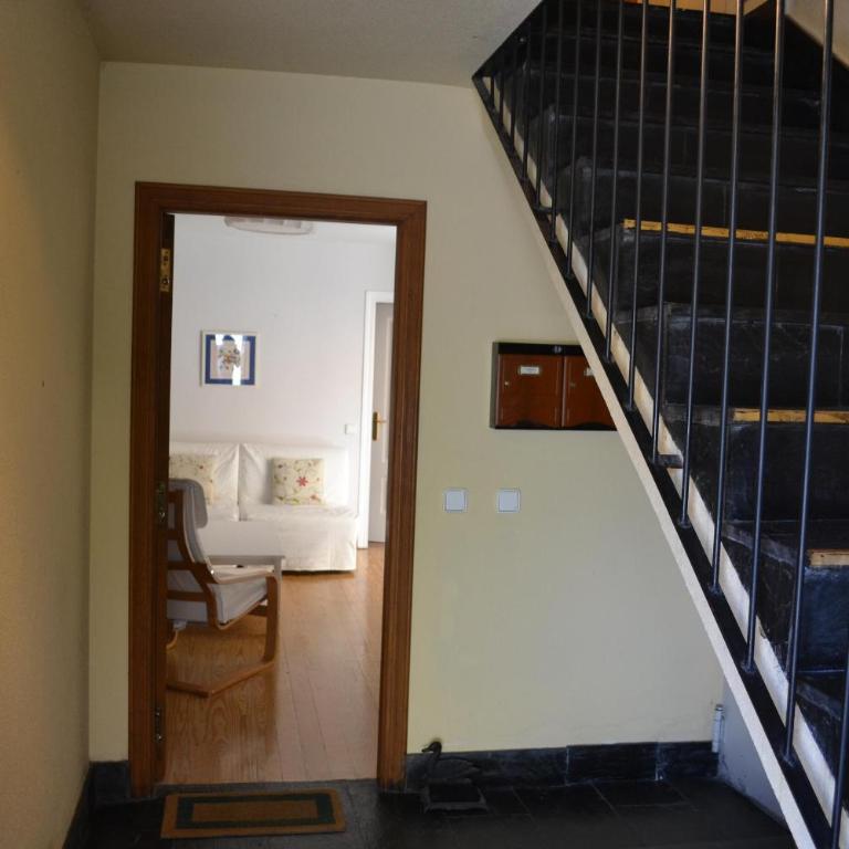 Apartamentos Suites&Homes - Apartamento de 1 dormitorio con patio - calle Arcediano, 6 - 10