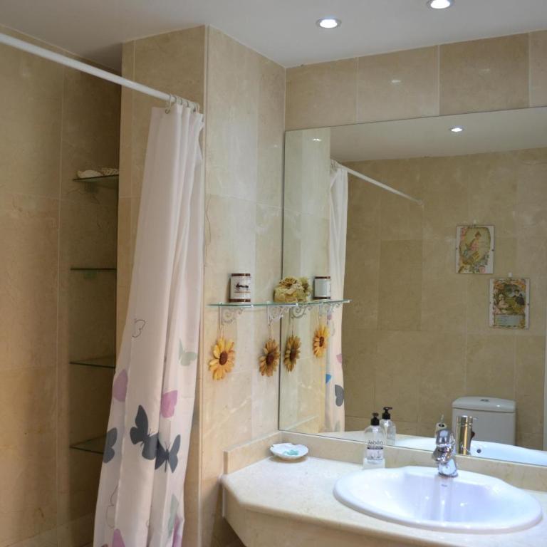 Apartamentos Suites&Homes - Apartamento de 1 dormitorio con patio - calle Arcediano, 6 - 11