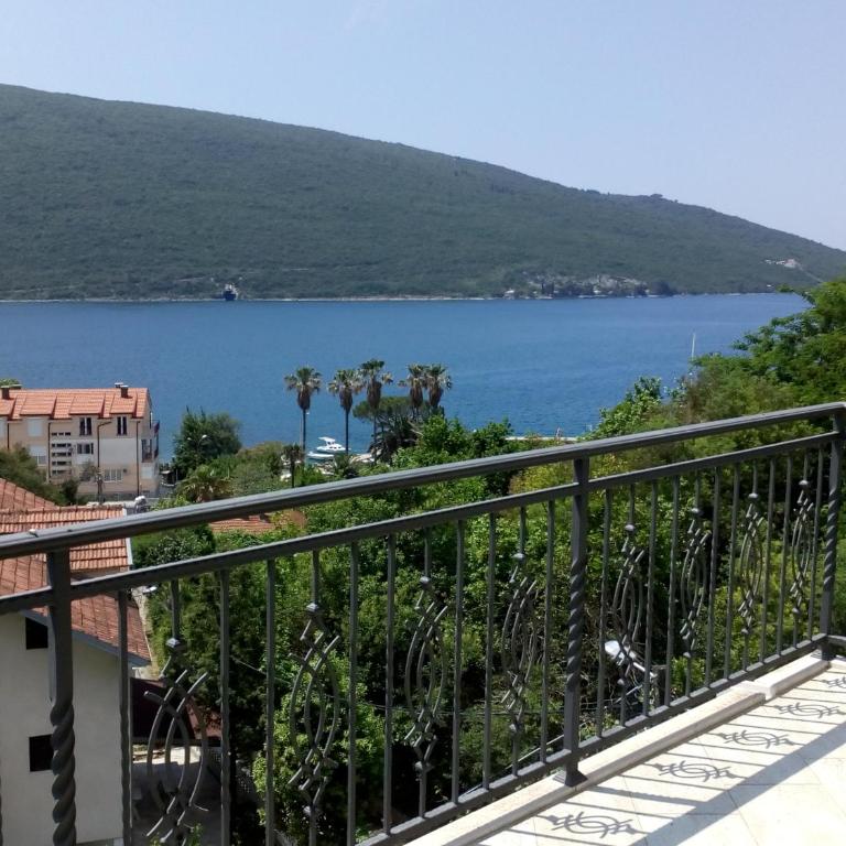 Jedro Apartmani - Apartment with Sea View - 1