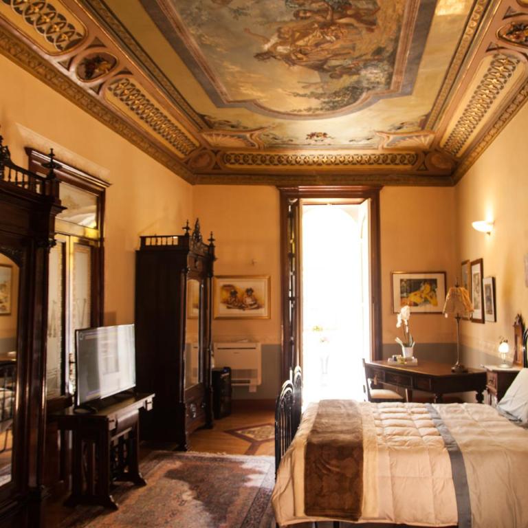 Palazzo Melluso LUXURY SUITE - Deluxe Doppelzimmer mit Balkon und eigenem externem Bad - 2