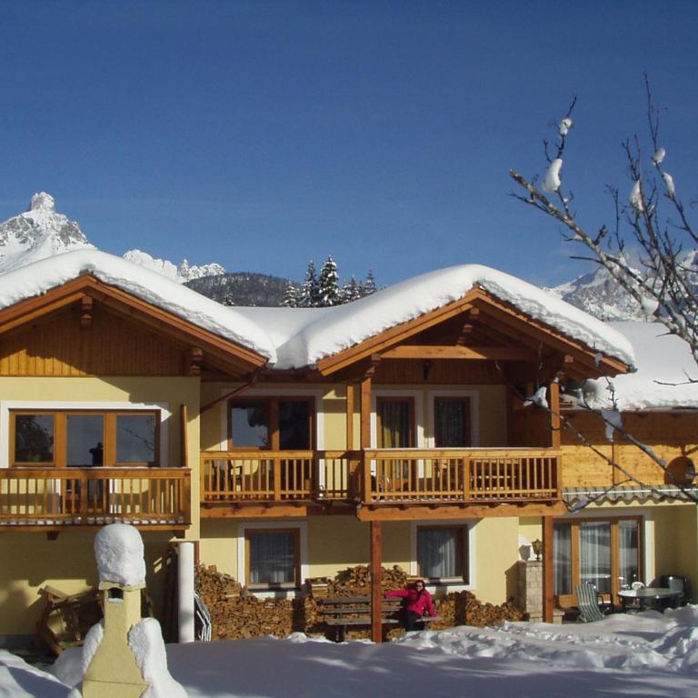 Haus Dachstein - Three-Bedroom Apartment - 4