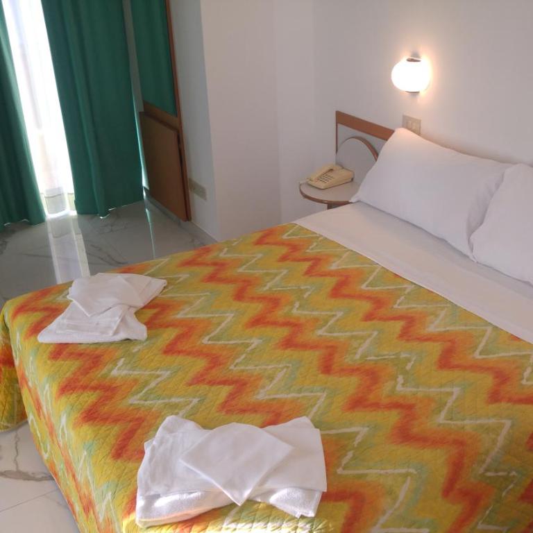 Hotel Memory - Camera Matrimoniale Standard - 4