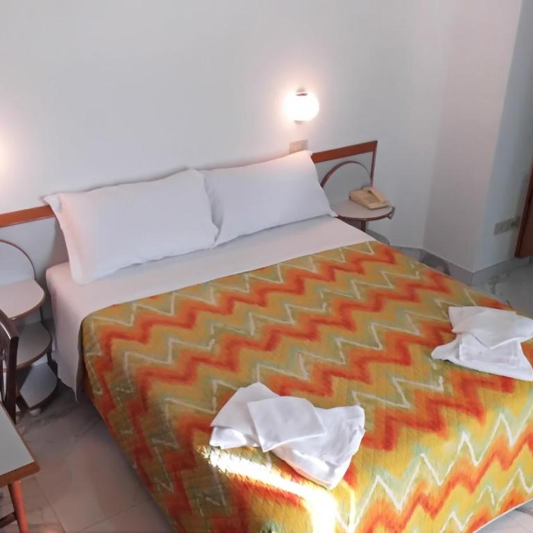 Hotel Memory - Camera Matrimoniale Standard - 3