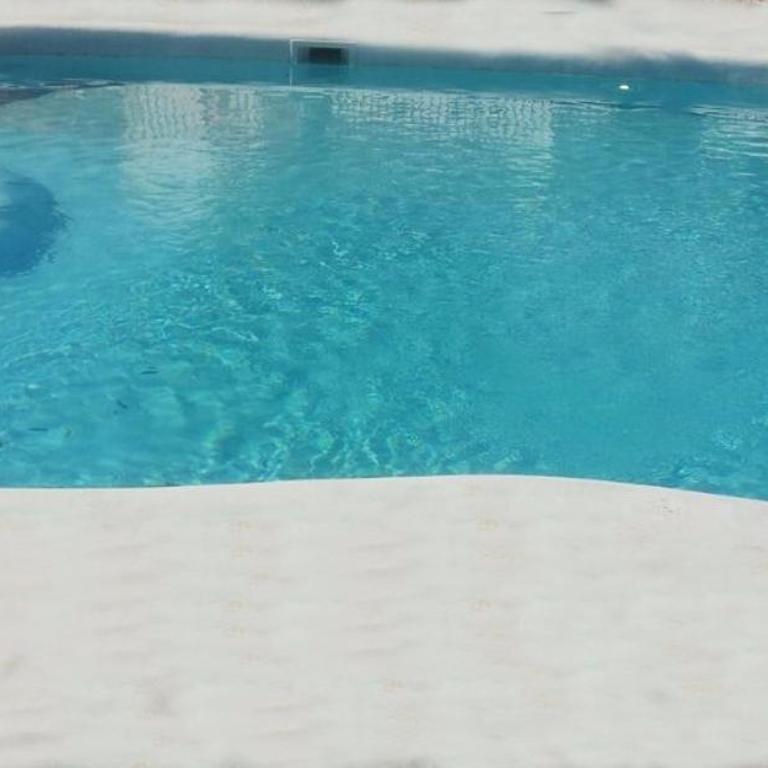 Villa Giorgia - Camera Tripla con Vista Piscina - 5