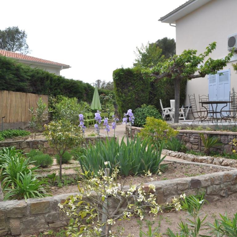 Villa Gecko - Apartment with Garden View - 5
