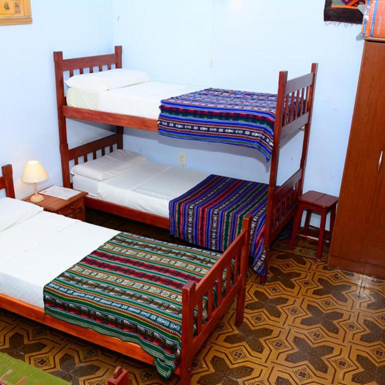 Hostal Yatasto - Family Room - 3