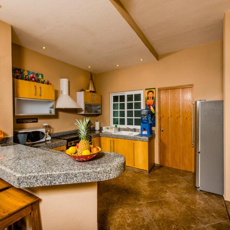 Las Olas 202 - Two-Bedroom Apartment - 10