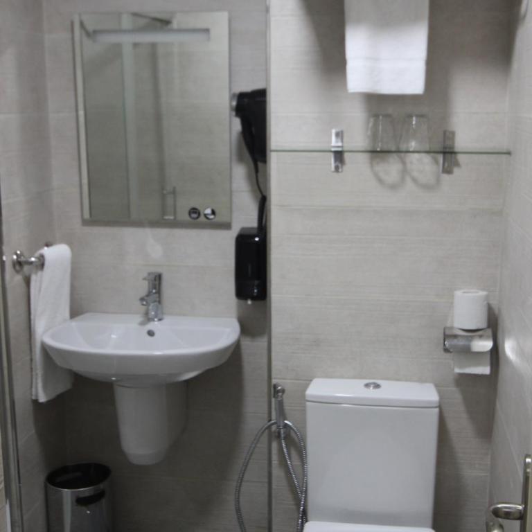 Hostal Roma - Habitación Individual - 3