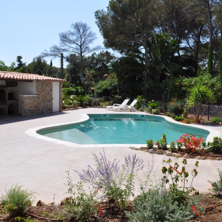 Villa Gecko - Apartment with Pool View - 3