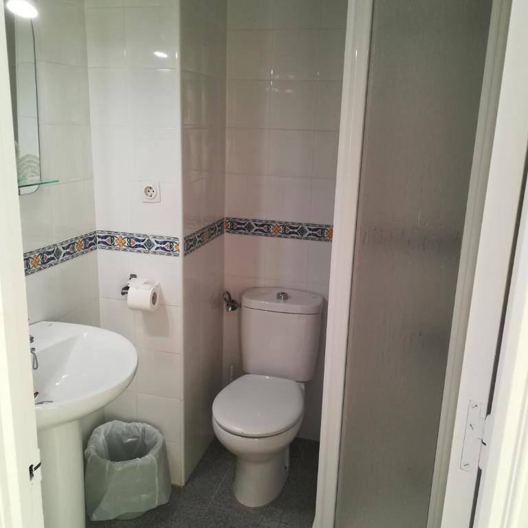 Nuevo Hotel - Habitación Doble Económica - 1 o 2 camas - 1