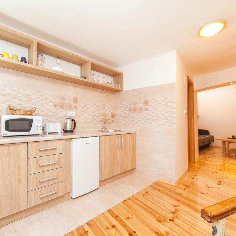 Apartments Kaleta - One-Bedroom Apartment - 12