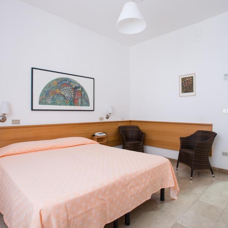 Hotel Mediterraneo - Camera Matrimoniale/Doppia con Letti Singoli - 5