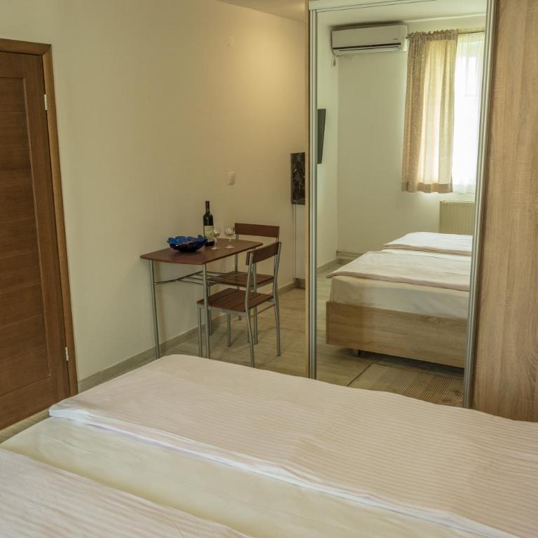 Apartmani Mendula - Apartment - 9