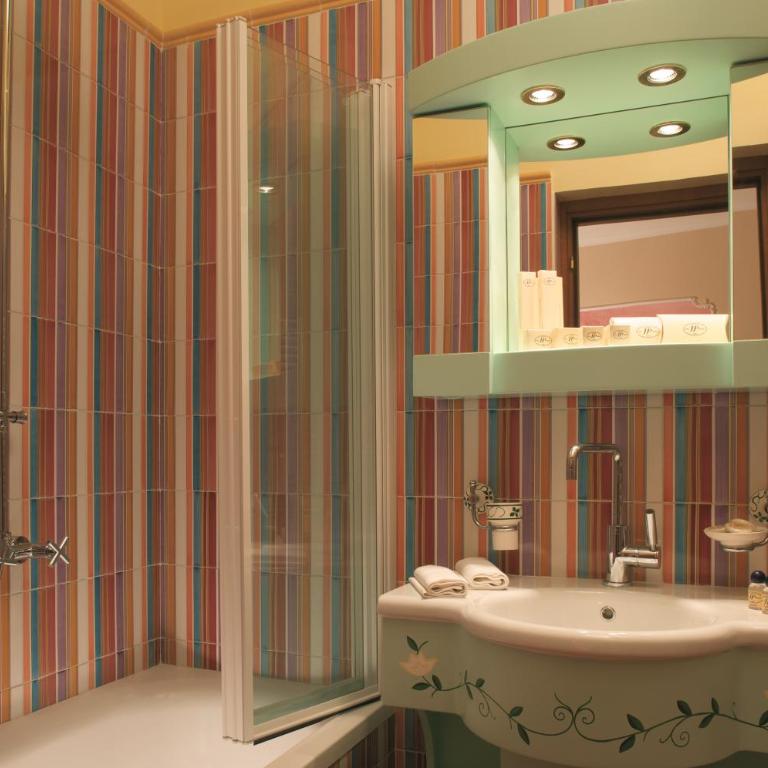 Hotel Prestige - Camera Matrimoniale - 2