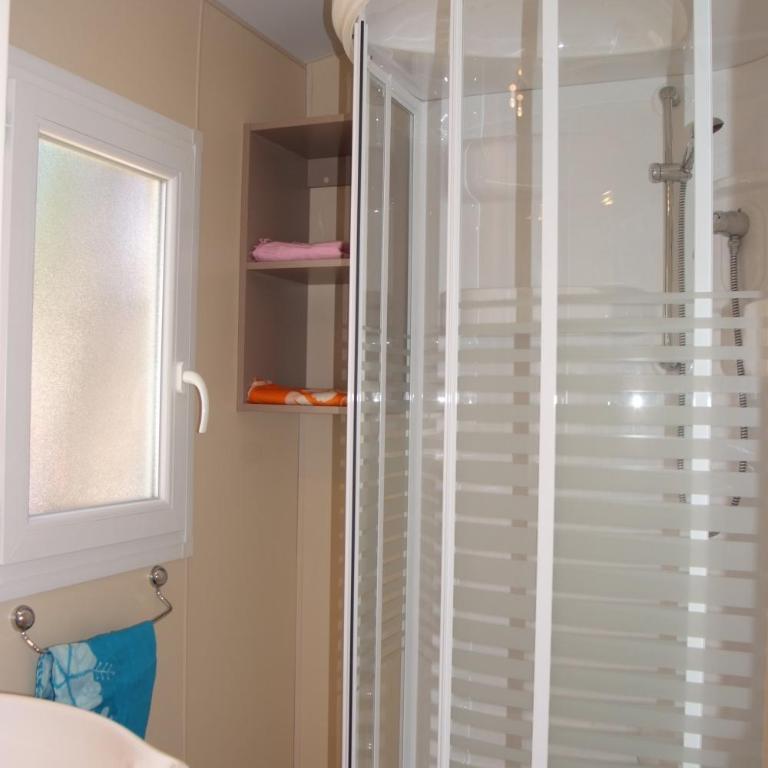 Camping Vallée du Paradis - Mobile Home 2 Chambres (4-6 Personnes) - 19