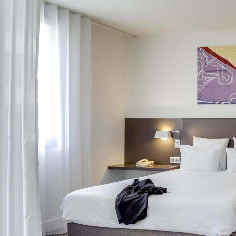 Novotel Suites Paris Stade de France - Superior Suite with Double Bed and Sofa Bed - 5