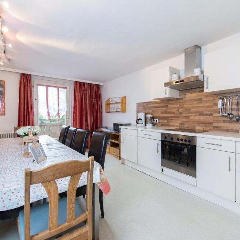 Landhaus Lindner Appartements - Apartment mit 5 Schlafzimmern und Bergblick - 2