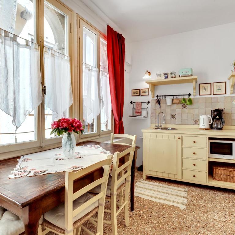 Ca' Badoer Frari - One-Bedroom Apartment - 5