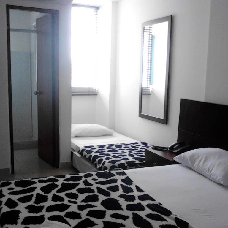 Hotel Santorini Neiva - Standard Double Room - 1