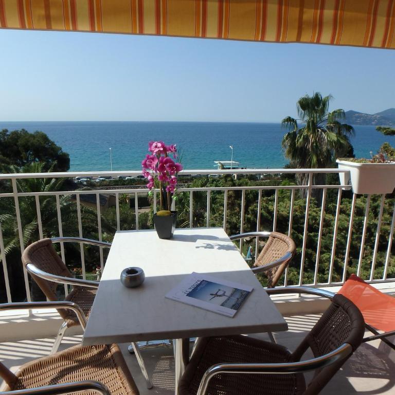 Residence Veles Plage - Appartement 2 Chambres avec Terrasse (4 Personnes - Vue sur Mer - Deuxième Étage) - 3