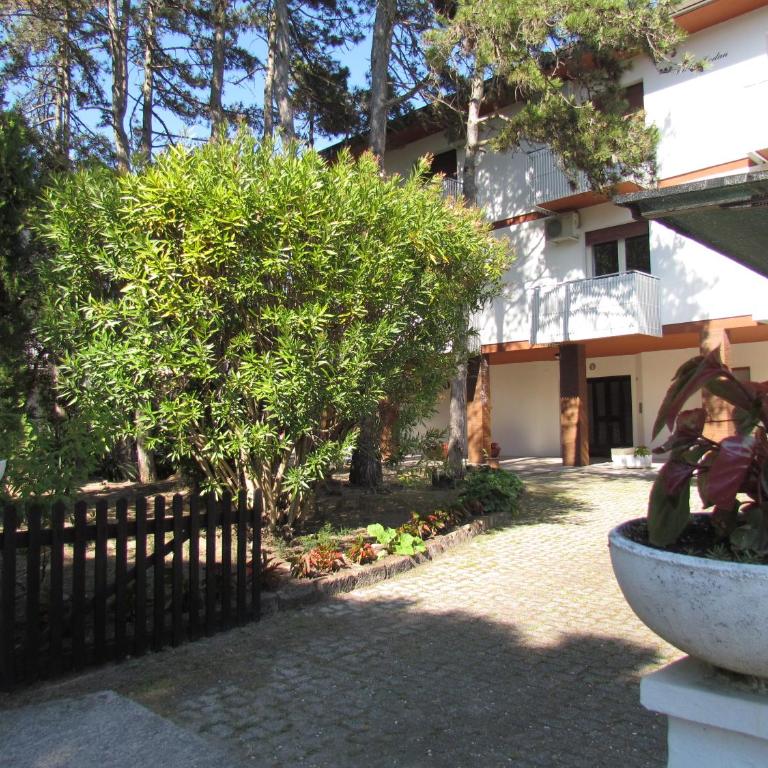 Appartamenti Codan & Fransi - Two-Bedroom Apartment with Balcony - 1