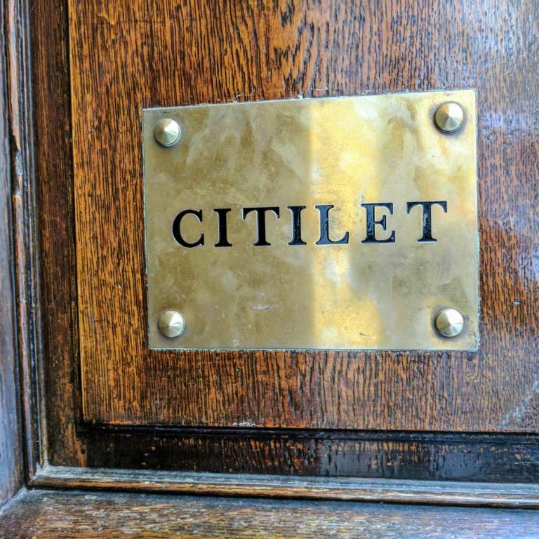Citilet Louis Blanc 1,2,3 - Three gorgeous, open-plan apartments - Appartement - Vue sur Mer - C2 - 32