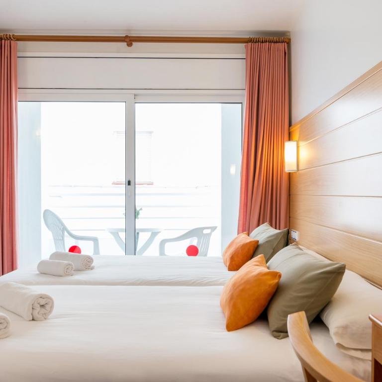 Hotel & Diving Les Illes - Double or Twin Room with Balcony - 4