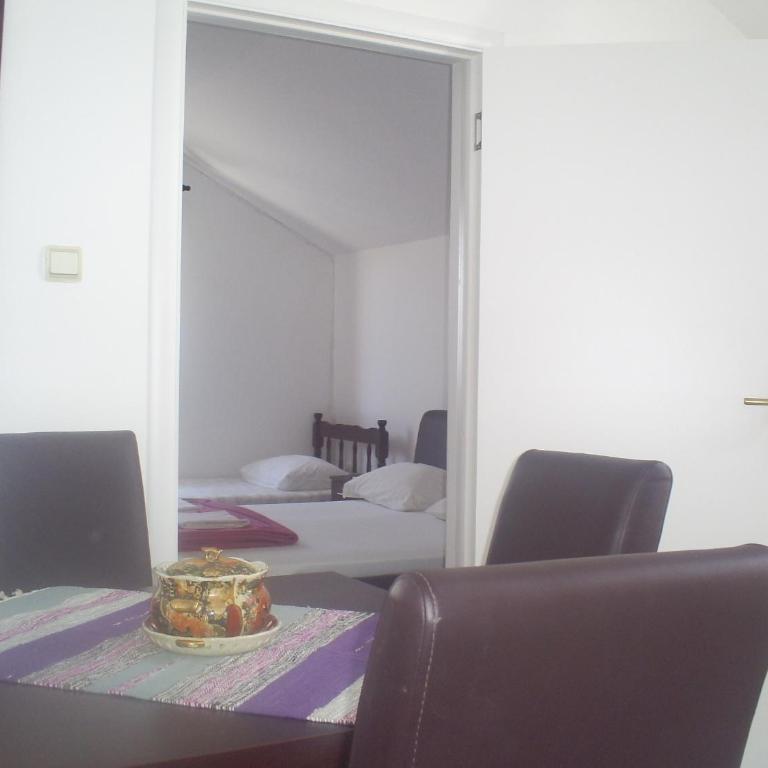 Apartmani Dado - Apartman s Jednom Spavaćom Sobom - u Potkrovlju - 11