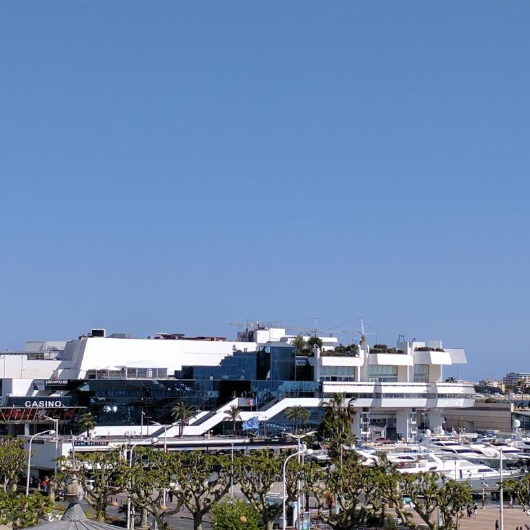 Citilet Louis Blanc 1,2,3 - Three gorgeous, open-plan apartments - Appartement 3 Chambres - Vue sur Mer - C3 - 23
