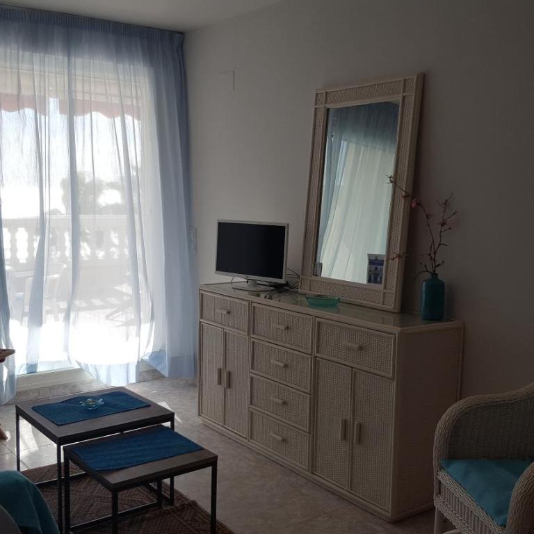 Apartamentos Casablanca Altamar - Three-Bedroom Apartment - 12