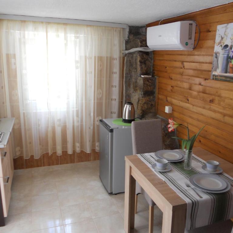 Apartment Djukovic - Studio Apartment - 4