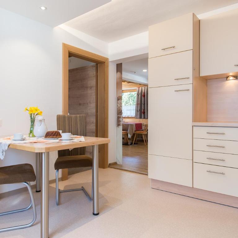 Ferienwohnungen Jutta - Apartment mit 5 Schlafzimmern - auf 2 Ebenen - 12
